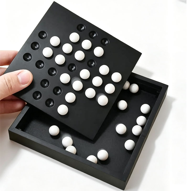ヨーロッパクラシックシングルチェスペグソリティア教育用戦略ボ - Party Games Kids And Adults のレビューと価格