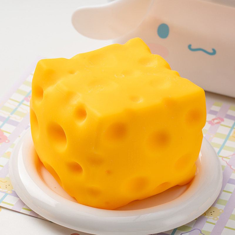 ホットフルーツストレスボール クランチー スクイーズボール  - Party Games For Adults のレビューと価格