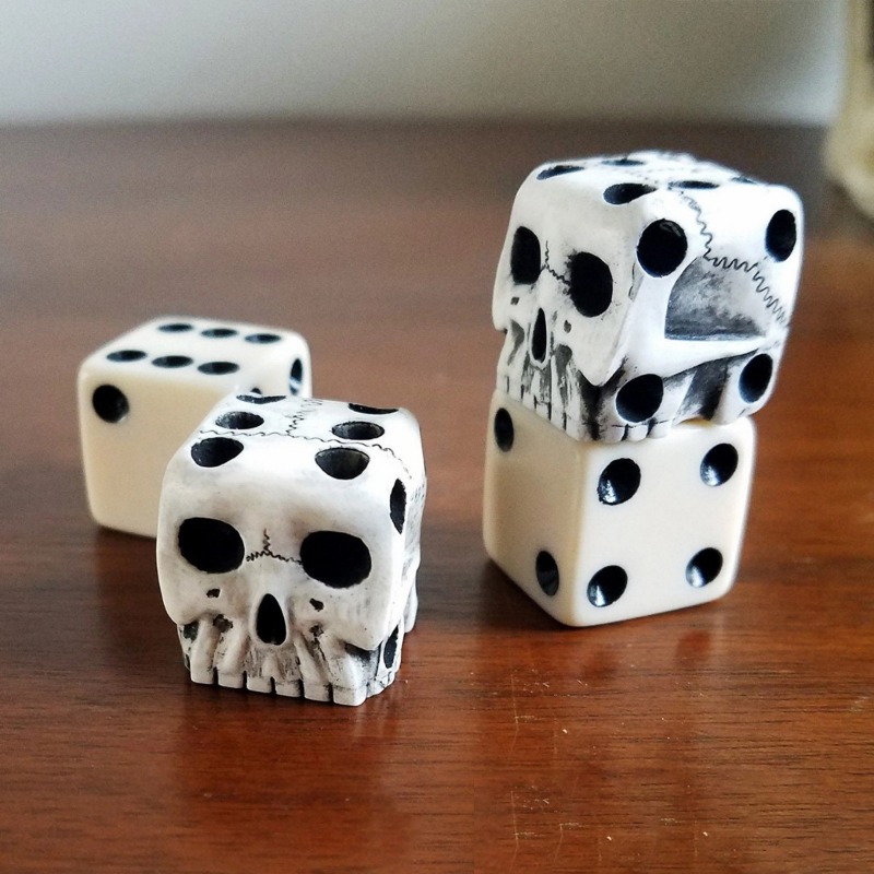 樹脂製の白いサイコロセット,ハロウィーン,カジュアルなおもち - Party Games No Equipment のレビューと価格